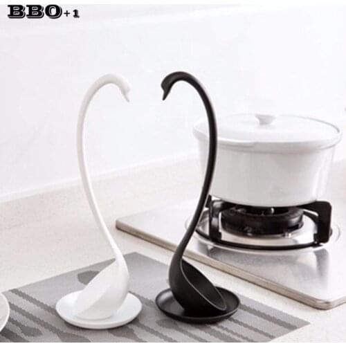 1 PC White Swan Ladle Spoons Unique Swan Shaped Soup Scoop PP Ladle Black Swan Dinner Spoon Useful Kitchen Cooking Tool Plastic