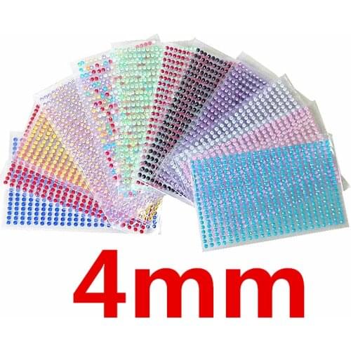 Industrious bee Decorations For Nails