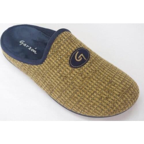 Garzón boy home running shoes