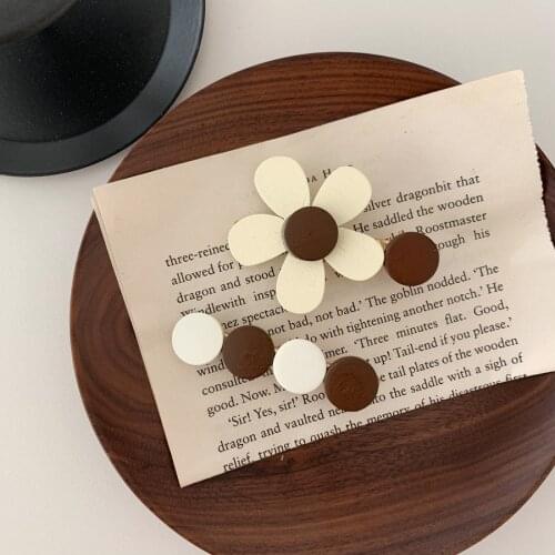 2020 Retro 2 pcs/set Wood Flower Hairpin Sweet Hair Clips Korea Japan Style Hair Accessories for Women Girl Party Jewelry Gift