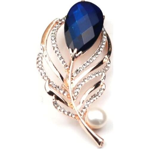 MADALENA SARARA 7-8mm AA Freshwater Pearl Brooch Pin Rhinestone Inlaid Six Various Flowers Style Options