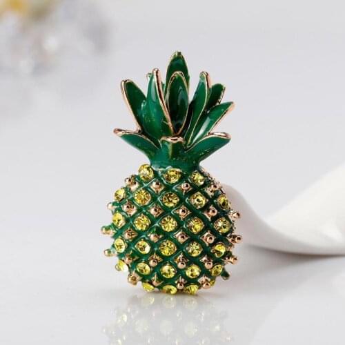 Vintage Rhinestone Pineapple Brooches For Women Fashion Fruit Pins Rhinestone Badges Jewelry Ornaments Dropshipping
