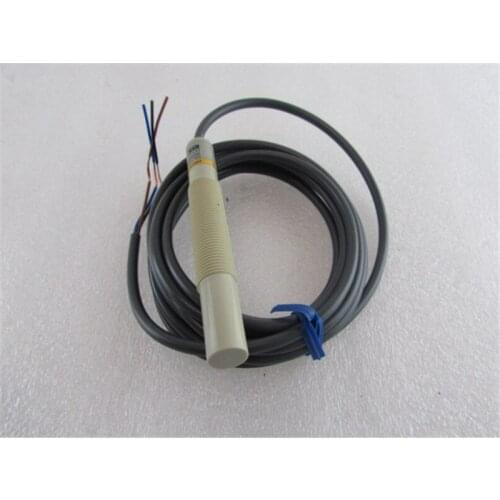 Omron switch sensor E2EQ-X3D1