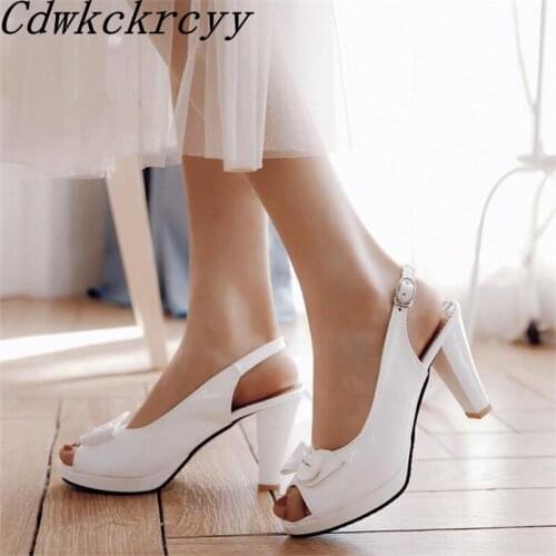 Summer New pattern fashion Europe America Sweet Bow Buckle Fish mouth Women sandals Simplicity temperament Rome Women sandals