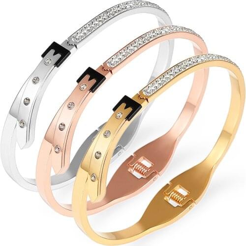 2021 New Luxury Classic Brand Belt Nail Rivet Bangles & Bracelets For Women Stainless Steel Lock Crystals Pulseiras Punk Jewelry