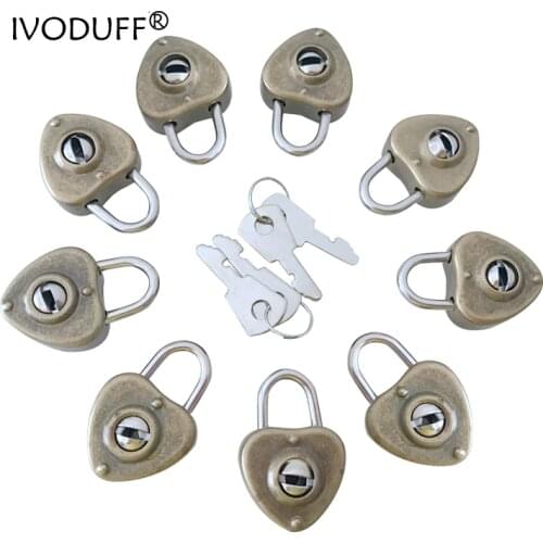 Vintage old heart-shaped padlock antique style mini antique padlock key lock with jewelry box diary key