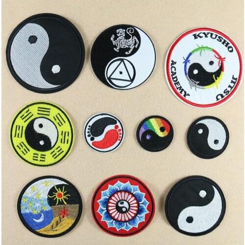 2Pc Tai Chi Yin Yang Bagua Embroidered Patch for Clothing Iron on Sewing Applique Cute Fabric Badge DIY Apparel Emellishments