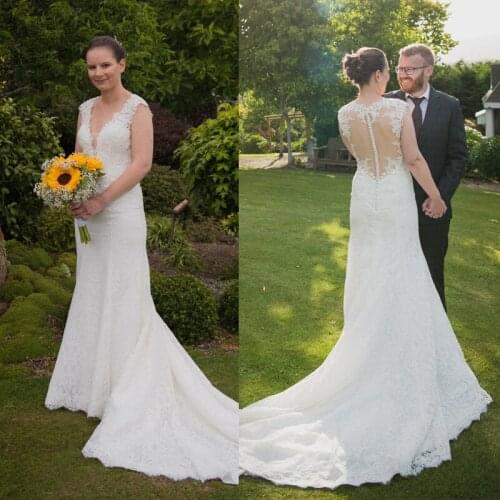 Boho Illusion Back Wedding Dress Mermaid 2020 Appliques Lace Buttons V-Neck Custom Made Bohemian Wedding Gowns Bride Dresses