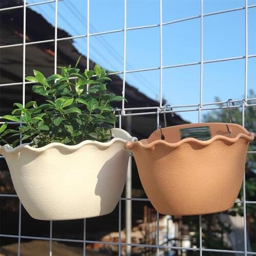 1pc Wall Hanging Planter Flowerpot Semicircle Wall Hanging Basin Indoor and Outdoor Potted Garden Supplies Flower Container