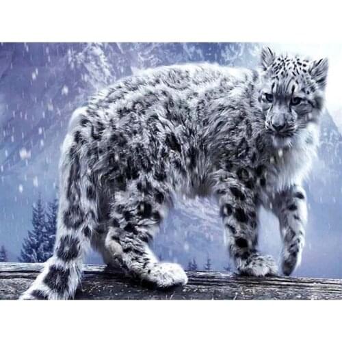 New 5D Full Square Diamond Embroidery Leopard Snow Cross Stitch Diamond Painting Animal Mosaic Winter Handicraft Home Decor