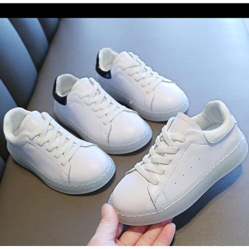 Girls white shoes 2020 autumn fashion all-match childrens sequined waterproof soft sole sports shoes board shoes girls shoes