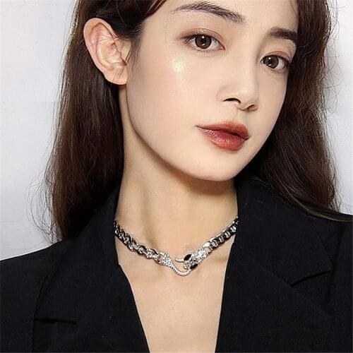 Cootea Chokers On The Neck