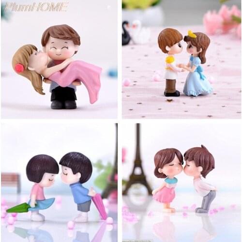 2pcs/set Home Decoration Sweety Lovers Couple Figurines Miniatures Fairy Garden Gnome Moss Terrariums Resin Crafts 17 Styles