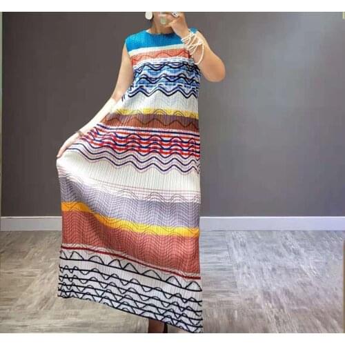 HOT SELLING Miyake Fold Abstract stripes print o-neck sleeveless long dress IN STOCK