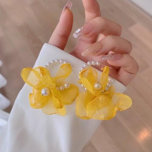 Lifefontier Romantic Yellow Flower Pearl Earrings for Women C-shaped Pearl Lace Petals Drop Earrings Holiday Korean Jewelry 2021