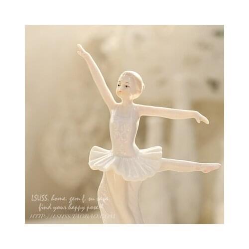 Elegant Porcelain Ballet Dancer Sculpture Ceramic Ballerina Doll Figurine Ornament Craft for Home Decoration and Birthday Gift