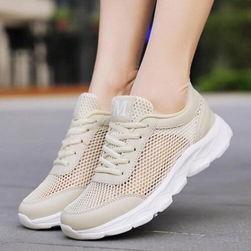 Summer Breathable Sports Shoes Womens Mesh Womens Sports Shoes Lightweight Womens Shoes T New 2021 Running Shoes Sports