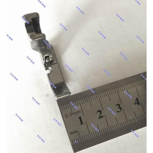 2pcs Industrial Sewing Machine Press Feet Flat Wide Single Left Pin Hole Press Foot Thickness 7mm Large zipper presser foot