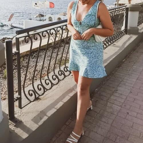 XEASY 2021 New Summer Women Vintage Sweet Flower Print Dress Female Casual Fashion Elastic Bust Cute Slim V-Neck Mini Dresses