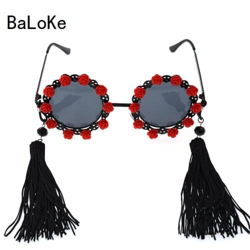 Retro Style Women Sunglasses Red&Pink Flowers Tassel Chain Frame Sun glasses Baroque Vintage Round Ladies Oversize Sun Glasses