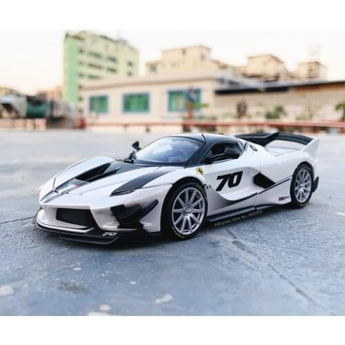 Bburago 1:32 Ferrari FXXK EVO sound and light alloy simulation pull back car model carton box alloy car model