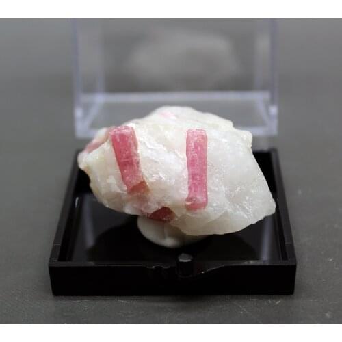 100% Natural Brazil tourmaline mineral crystal specimens stones and crystals quartz crystals box size 5.2 cm