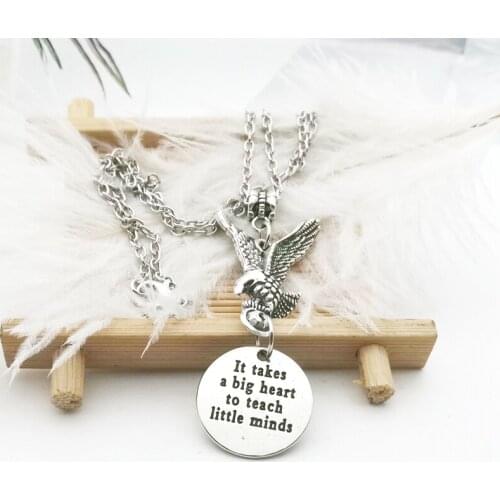Fashion Gothic Style Eagle Pendant Metal Necklace Charm Plate Necklace with Broad Mind Love Accessories Choker Jewelry Hip Hop