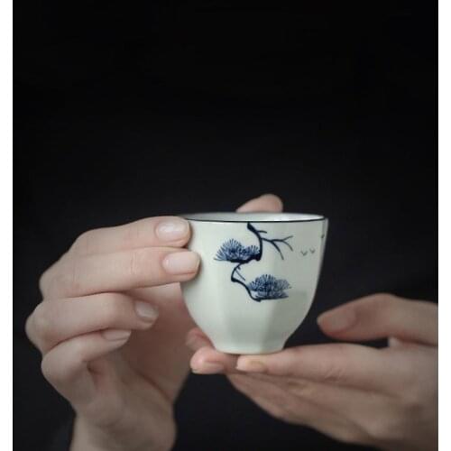Blue and white ceramic small tea cup tea cup single cup Jingdezhen antique master cup Kung Fu tea ceremony single cup NO.YZ12
