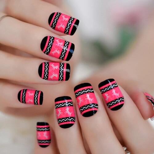 Merry Christmas Nail Art Decoration Rose Red Xmas Deer Fake Nails Medium Square Designed Nail Tips in Box 24