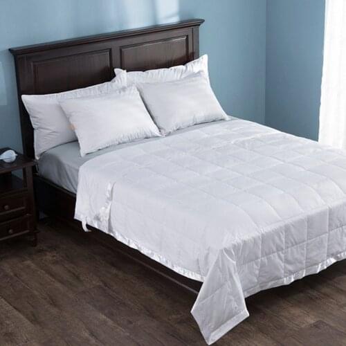 Down quilt/Blanket/duvet with Satin Trim 100% cotton Full 80*96 inches filled 550 fp white duck down 100gsm for summer