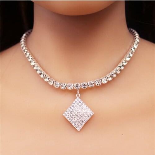 JRYCRAZY Chokers On The Neck