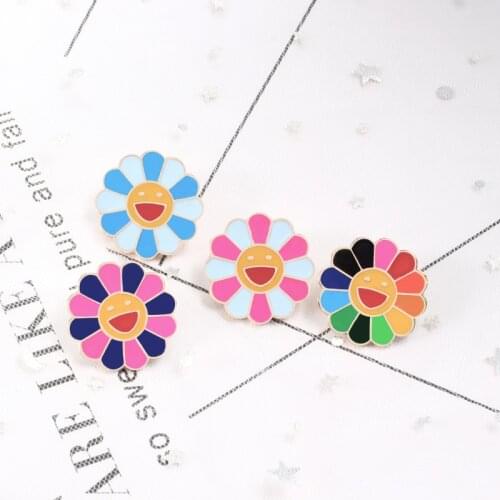 4 Colors High Quality Flowers Brooch Korean Rainbow Pink Sun Flower Smile Face Enamel Pin Cute Lapel Pins Badges for Women Men