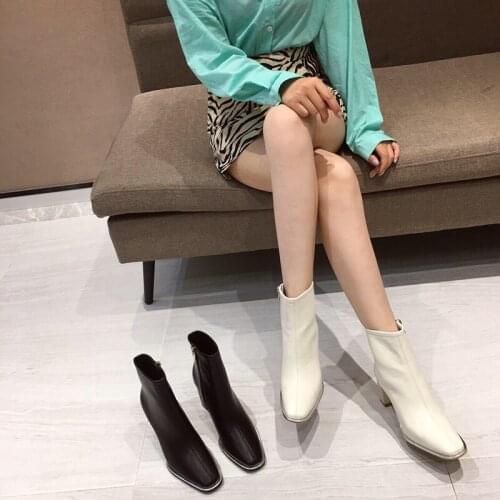 Beige short boots womens autumn 2021 new square toe thick-heeled British style Martin boots female side zipper high-heeled boot