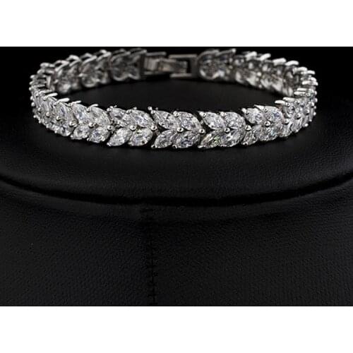 JaneKelly White Bracelets