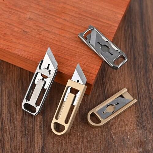 Mack Walker Titanium Alloy Brass Mini Portable Keychain Unpacking Utility Push-pull Knife Mini Cutter Knives EDC Tool