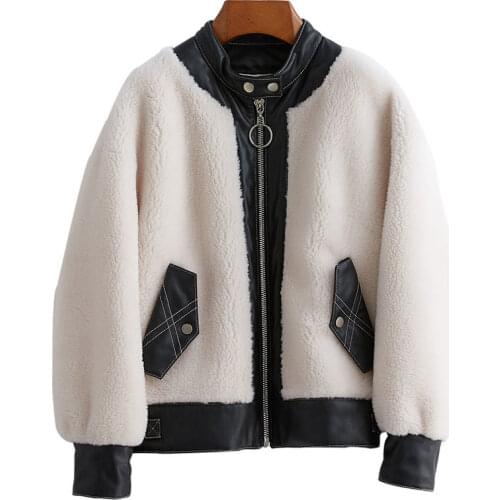 2020 New Personality Split Joint Sheep Shearing Loose Coat Woman Short Fund Wool Jacket Unlined Upper Garment Haining