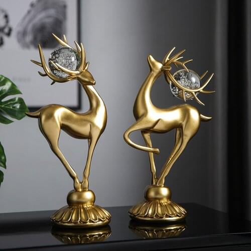Modern Home Decoration Accessories Resin Statue Living Room Decoration Office Decoration Mascot Gifts Creative Deer Sculpture