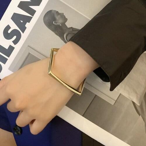 Origin Summer Minimalist Irregular Geometrical Link Metallic Bangle for Women Femme Gold Silver Color Open Bangle Jewellery