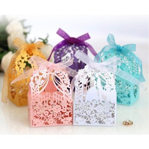 10pcs Romantic Laser Cut Wedding Candy Box Bride Groom Carved Pattern Wedding Box Dragee Gift Box Paper Hollow Wedding Favor