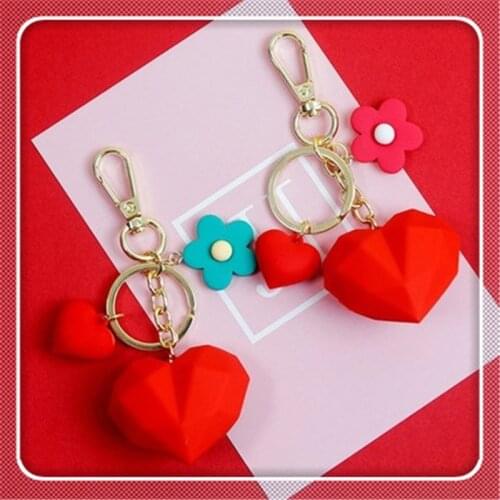 Geometric Love Keychain Pendant Creative Personality Car Bag Cute Male And Female Key Chain Bag Ornaments