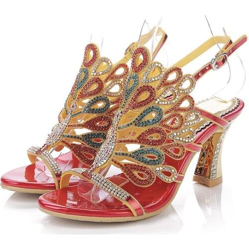 2019 Summer New Red Large Size Peacock Pattern Hollow Diamond Sandals Buckle Open Toe Thick Heels 8CM