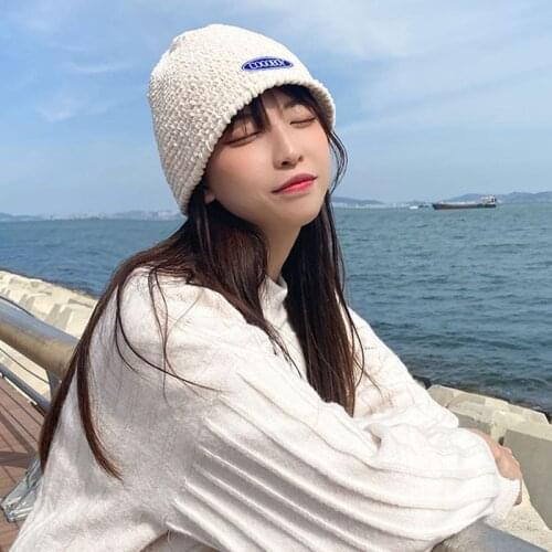 2020 New Winter HatCasual Knitted Beanie Hat Women Men chenille Thick knitted hat Skullies Cap Hip Hop Beanies Hat Letter New