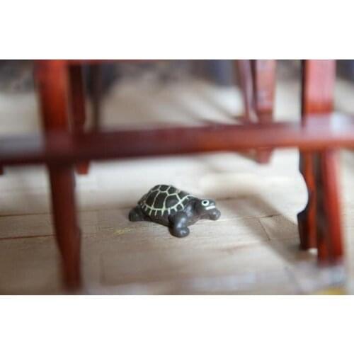 G10-X050 children baby gift Toy 1:12 Dollhouse mini Furniture Miniature rement accessories Simulated turtle 2pcs/set