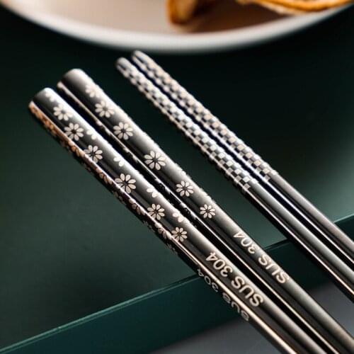 5 pair Luxury Laser Engraving chopsticks 304 Stainless Steel Anti Skid Chopsticks Sushi Portable Chinese Food stick Tableware