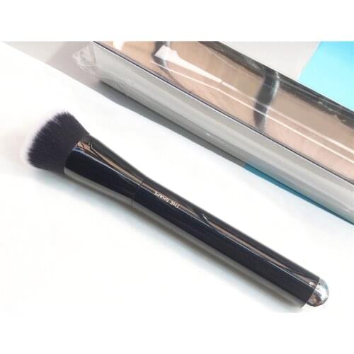 Bdbeauty The Shape Brush #15 - Flat Top Contour Foundation/Cream Brush - Beauty Makeup Blender Tool