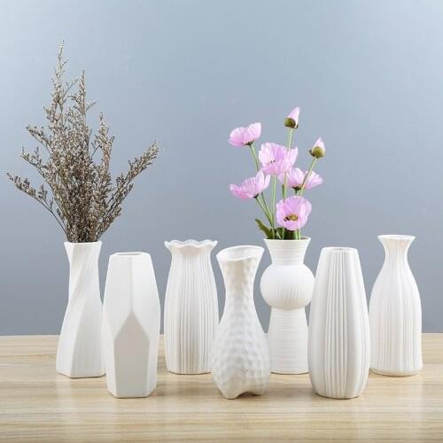 White Ceramic Flower Vase Home Living Room Decoration Imitation Dried Flowers Pot Nordic Simple Style Design Flower Arrangement
