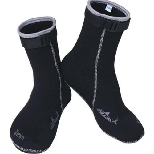 Winter swimming gloves socks diving gloves warm gloves 3MM thick high- elastic socks diving socks winter swimming equipment