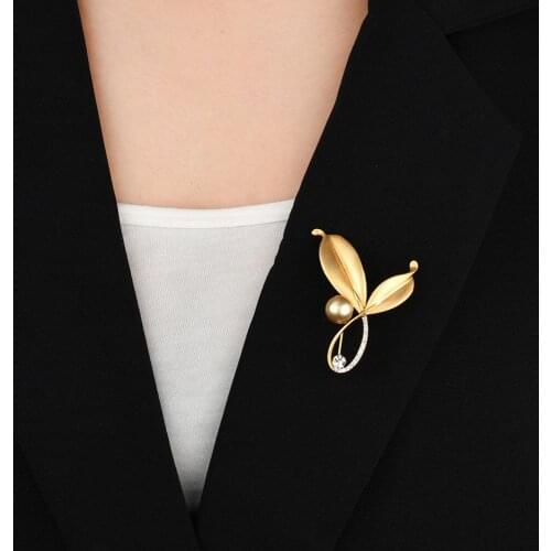 Plant Leaf Zircon Brooches for Women Large Brooch Pin Fashion Dress Coat Accessories Party Female Jewelry 2020 imitation Pearl
