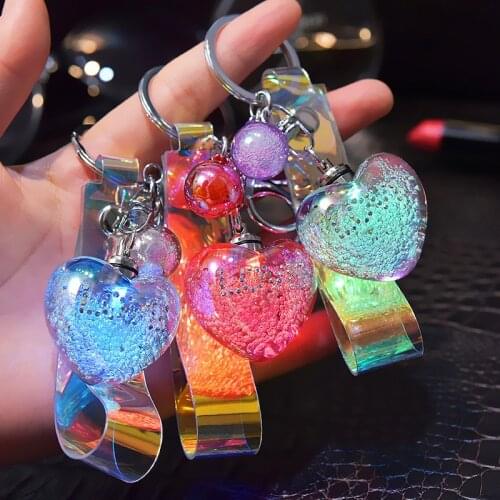 Fashion Crystal Heart keychain Glowing Fantasy Glitter Quicksand Star Keychain for Women Bag Charms Car Key Pendant Keyrings