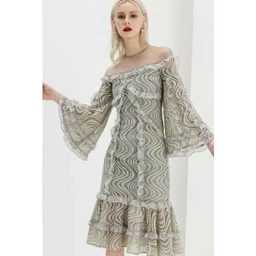 YIGELILA New Fashion High Quality Colorful Dress O-neck Flare Sleeves With Lace Dress Vintage Sheath Knee-length Dress 65279